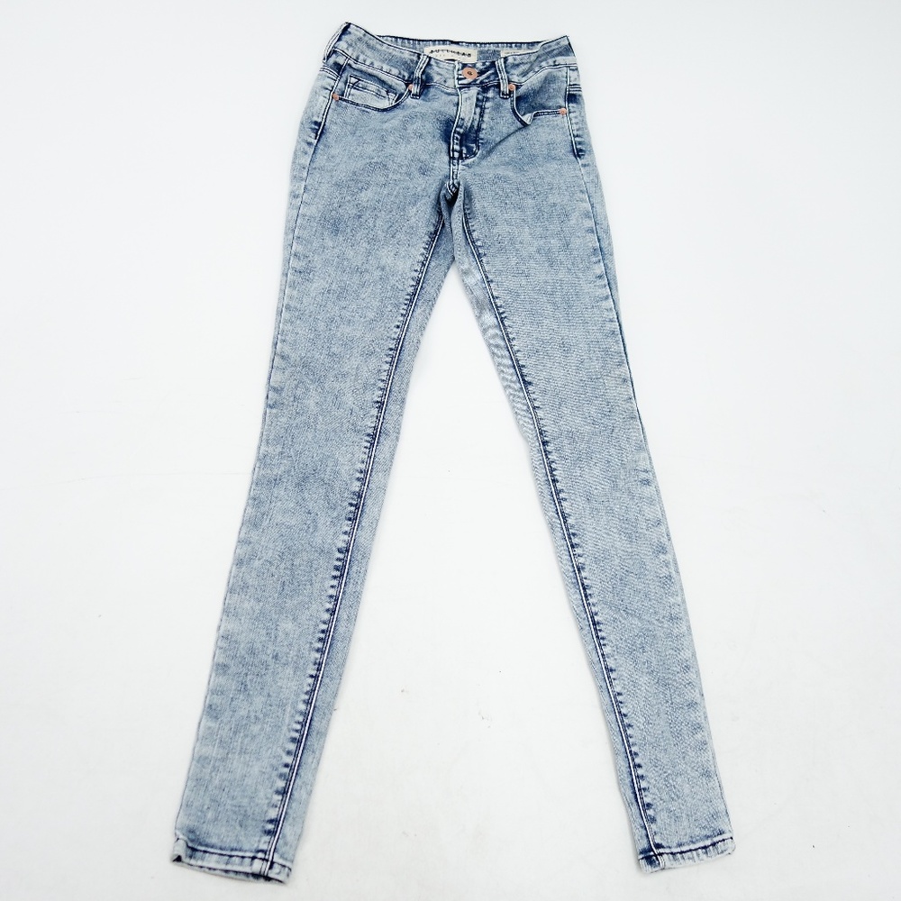 Bullhead Denim Co. High Rise Skinniest Mom Jeans
